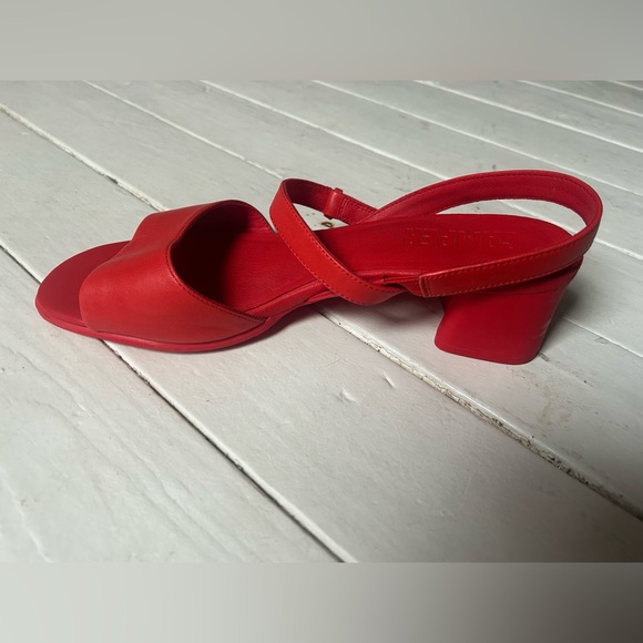 Camper red leather heeled sandals - Picture 2 of 4